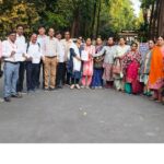 शिक्षकों की टी. ई. टी. परीक्षा अनिवार्यता को समाप्त करने एवं जिले स्तर पर लंबित मांगों को लेकर सौंपा गया ज्ञापन