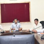 शिक्षा विभाग की मासिक समीक्षा बैठक